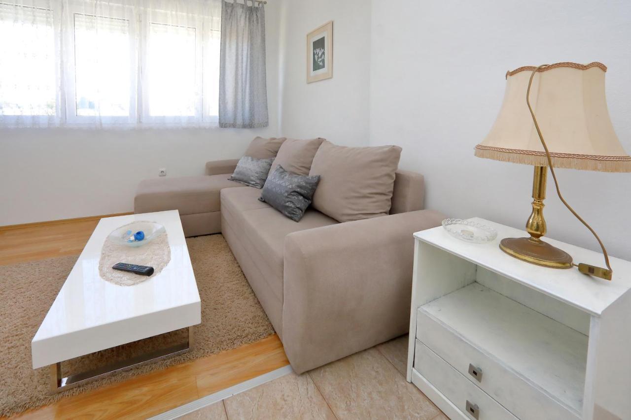 Apartments Ivana بيبينيا المظهر الخارجي الصورة