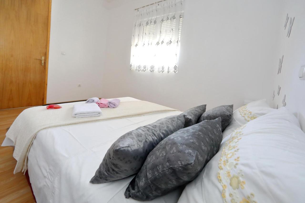Apartments Ivana بيبينيا المظهر الخارجي الصورة