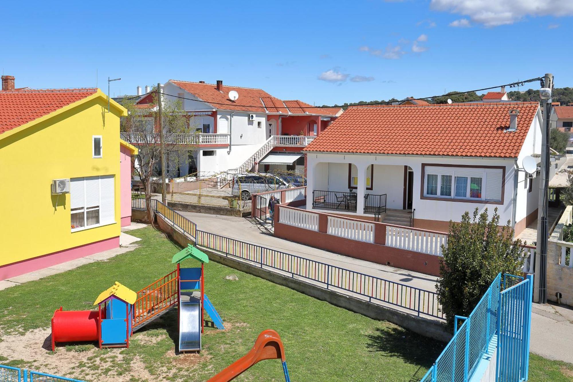 Apartments Ivana بيبينيا المظهر الخارجي الصورة